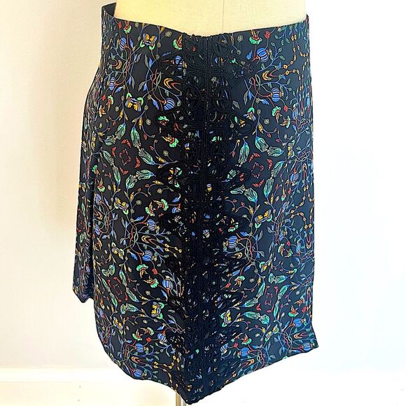 NWT Zara Black Kaleidoscope Floral Print Lace Sides Mini Skirt Size Medium - Picture 3 of 7